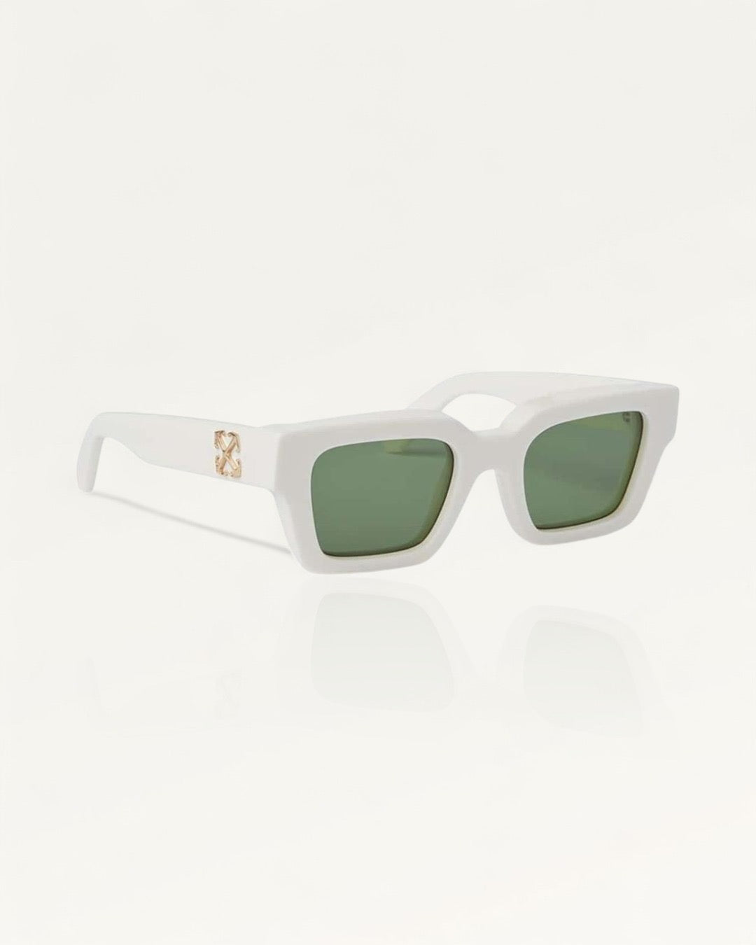 Off Wht 26