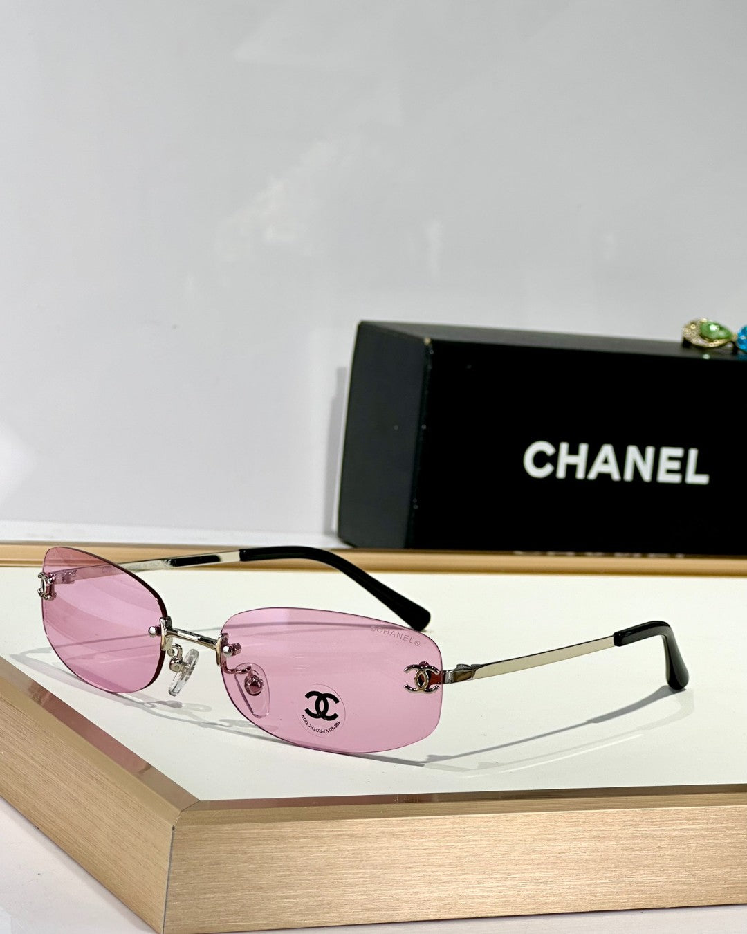 Chaenel V