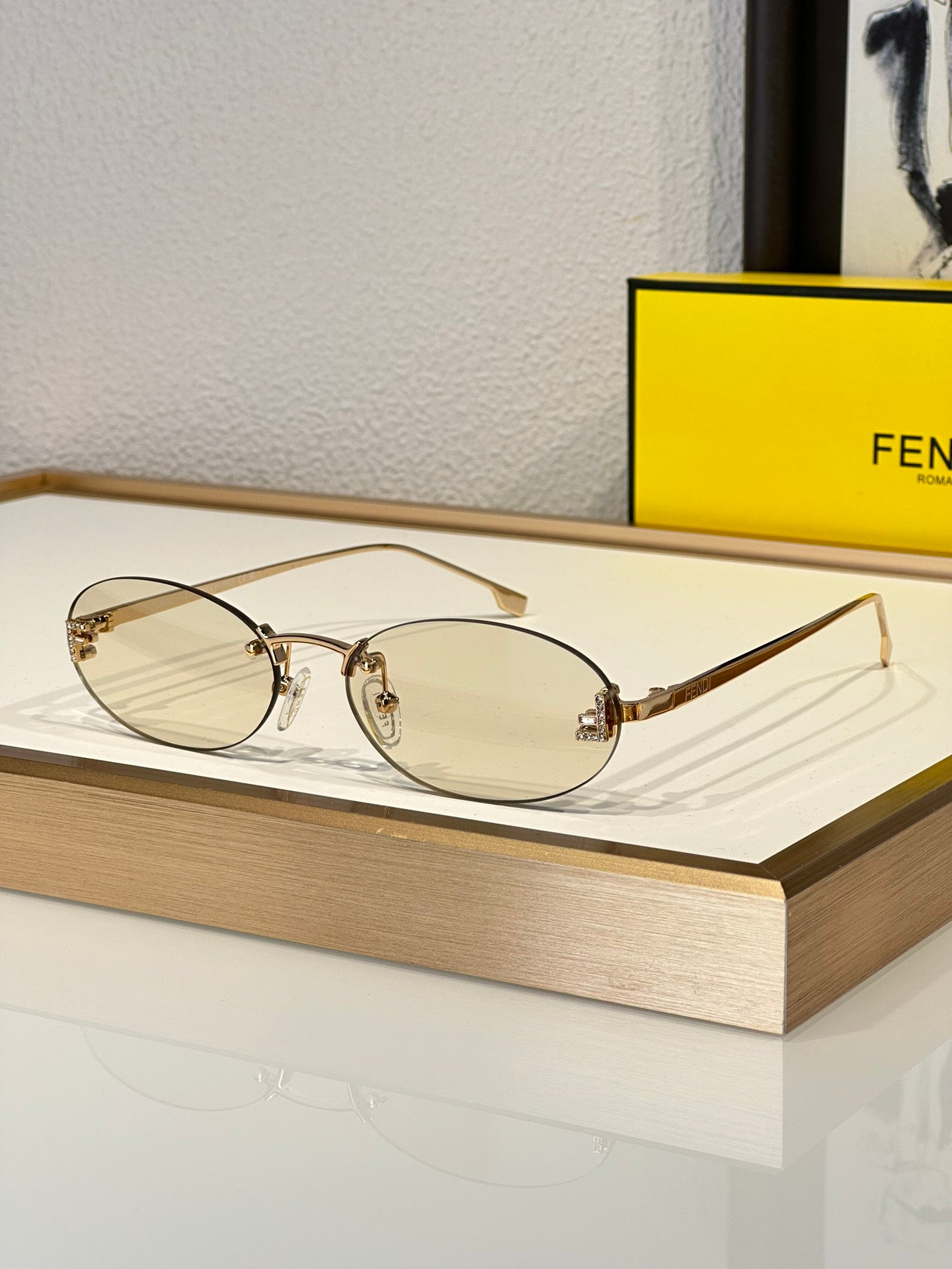 FENDİ FİRST I
